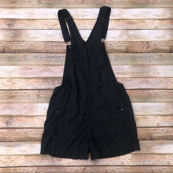 Aritzia (TNA) Senyru Romper Shortalls - Picture 5 of 5
